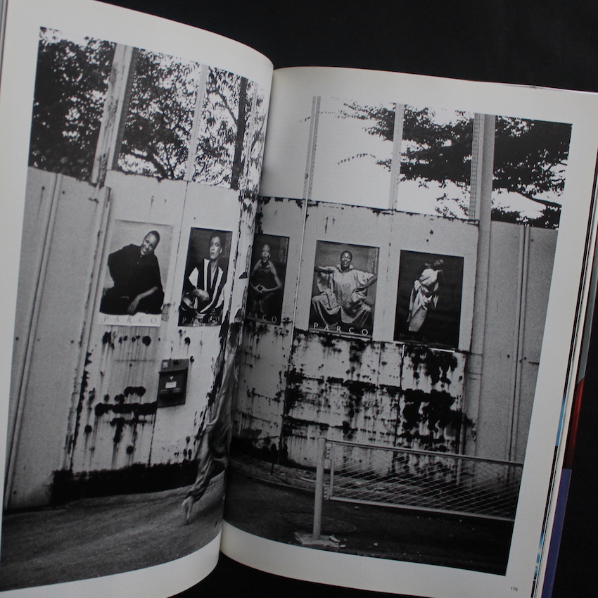 Issey Miyake East Meets West 三宅一生の発想と展開（Nineth Edition