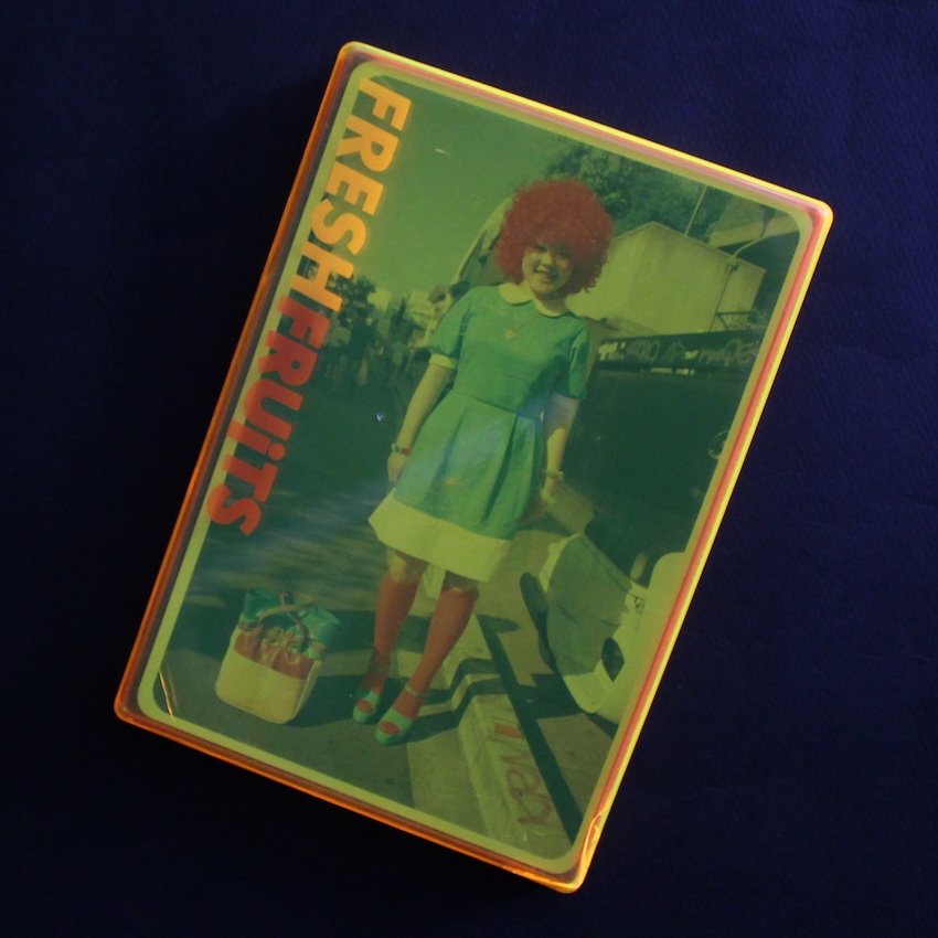 - / Fresh Fruits 45 Postcards（Yellow Color Case）